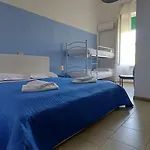 Szálloda Canarco *