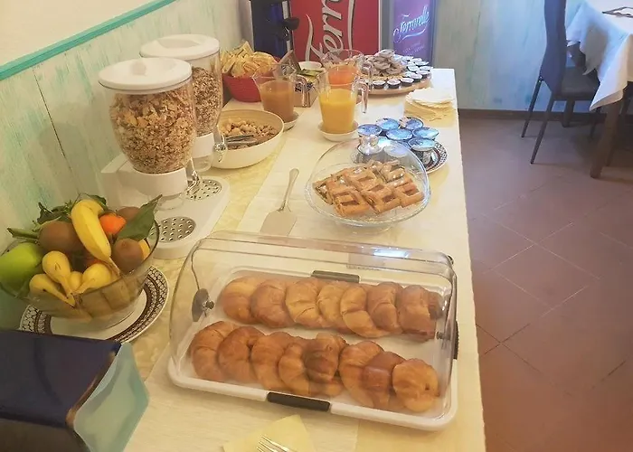 Отель Canarco *